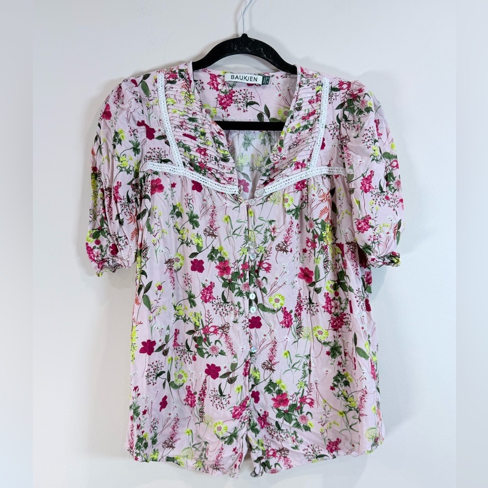 🔥BAUKJEN Pink Floral Button-Front Peasant Top Size UK 10 EC🔥